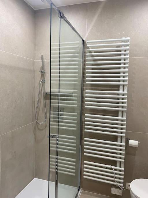 1 Chambre Avec Parking Au Coeur De Bruxelles 2D Екстериор снимка